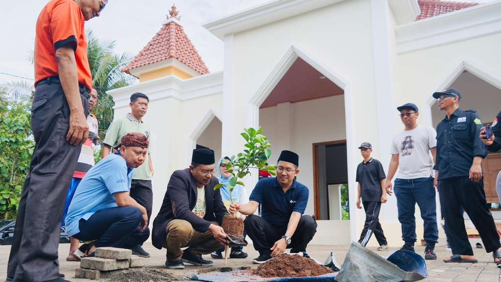 Festival Kerukunan “Rukun Bareng Bumi Seneng” Desa Plajan Resmi Dibuka Wujud Harmoni dan Kepedulian Lingkungan Melalui Kerja Bakti dan Aksi Ekoteologi